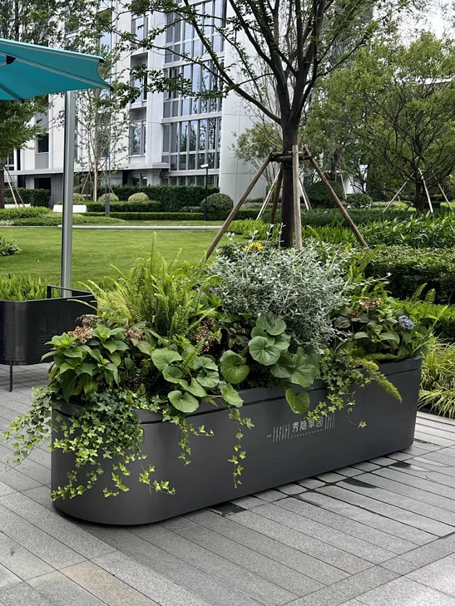 户外不锈钢成品花箱市政花盆商业街种植箱镀...