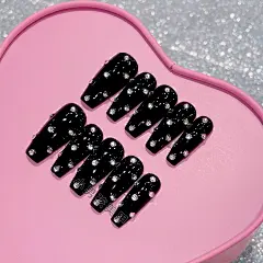 小男孩美甲欧美黑色辣妹梯形粘钻穿戴甲成品-淘宝网
