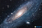 我们可以看到宇宙中几乎所有的星系都在远离我们而去，这是因为宇宙处于加速膨胀之中，宇宙中有着千亿个星系，越遥远的星系远离我们而去的速度更快，宇宙中也有许多与银河系类似的星系。如果宇宙加速膨胀，那么其过去一定非常小，所有物质都集中在一个致密的点上，在宇宙大爆炸的那一刻时间和空间被赋予了意义