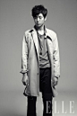[李玹雨拍写真 演绎型男魅力] 李玹雨日前携手时装杂志《ELLE》拍摄了一组全新写真，散发了独有的魅力。李玹雨以充满忧愁的眼神、自然的姿势拍摄出了另类前卫写真。深蓝色的夹克、干练的发型都充分烘托出李玹雨的阳刚魅力。另一张写真中，一身黑色外衣搭配卷边裤，更显得李玹雨潮味十足。此外，李玹雨在接受采访时透露了自己的近况，并且还以幽默的口吻解答了有关于新片《隐秘而伟大》的所有疑问，提升了观众对该片的期待值。李玹雨主演的影片《隐秘而伟大》将于下个月5日(6月5日)首映。【你也喜欢韩流么......