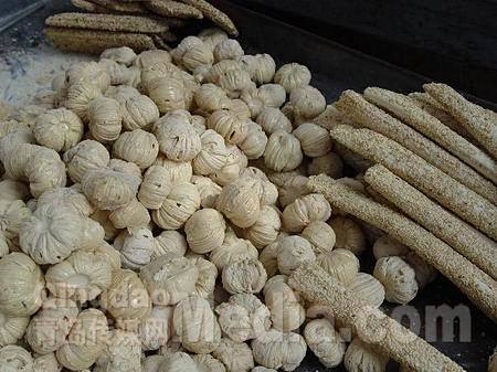 我们那里小时候叫这个糖瓜