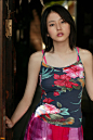 TOP.16长泽雅美<br/>　　长泽雅美因为父亲长泽和明的学生中山雅史的妻子生田智子的鼓励而去参加了第五回的“东宝灰姑娘”，并在35153位参赛者中脱颖而出，被选为最优秀奖，从此开始了她的演艺圈征程。2004年，年仅十七岁的长泽雅美借着《在世界中心呼唤爱》一片而成为多个日本本土电影颁奖典礼中，史上最年轻的最佳女配角。长泽雅美于06年以《我爱芳龄》一片夺得新人奖，07再夺最佳女配角。