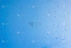 雨点落在窗上，水色渐变色