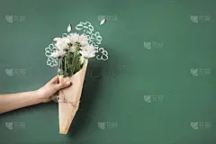 教师节贺卡绿黑板背景。副本的空间。