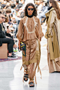 Sacai Spring 2020 Menswear Fashion Show : The complete Sacai Spring 2020 Menswear fashion show now on Vogue Runway.