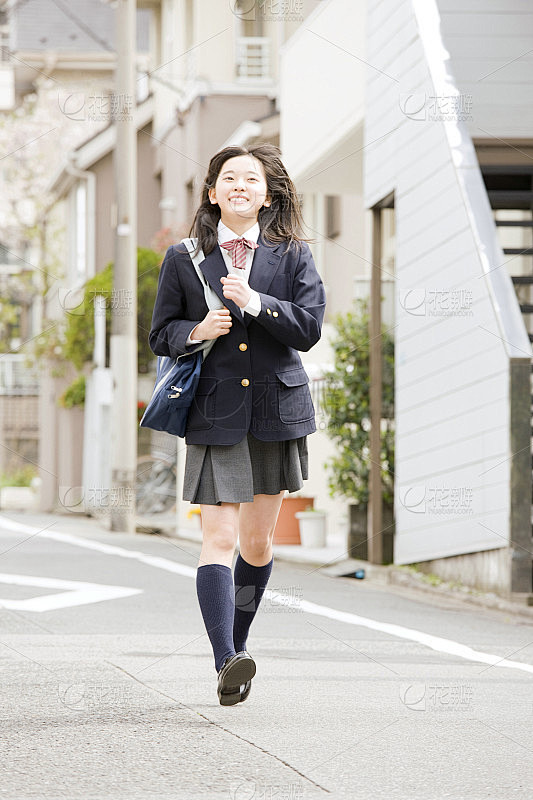 初中女学生