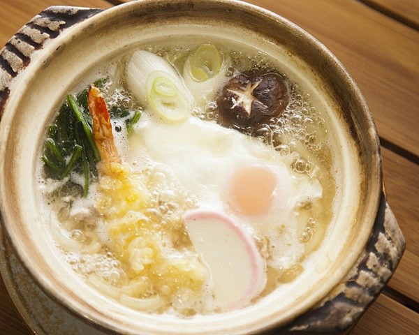 「鍋焼きうどん」