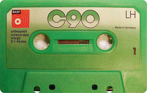 © analog audio tape ...