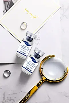 设计师：柏林十三
微信号：nian792045221
约设计请联系上面微信。
#设计，排版设计，广告海报，海报宣传,品牌设计，品牌形象设计，网站设计，微商品牌设计
