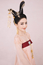 巧笑倩兮，美目盼兮，似是画中人。#佟丽娅#
