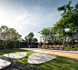 摄影：曼谷高层楼盘 M JATUJAK / PanoramicStudio :   接地层景观 Ground floor landscape          高层露天泳池 High-rise outdoor swimming pool   景观设计：Sanitas Studio 摄影师：Tinnaphop Chawatin, Chakkraphob Sermphasit...