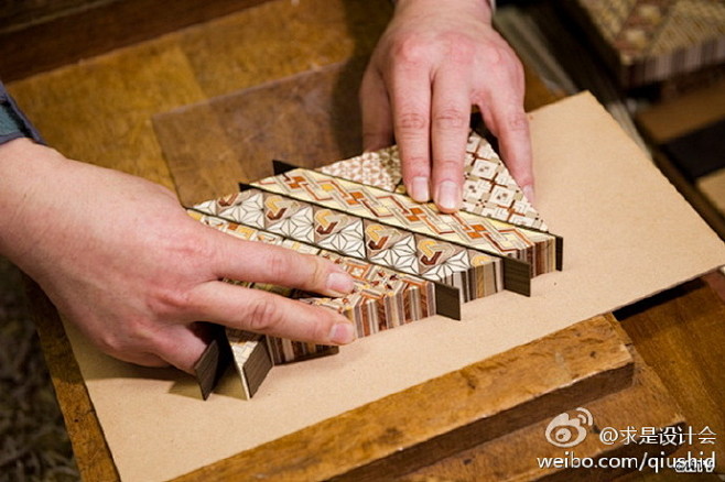 寄木细工（Yosegi）是日本的一门传统...