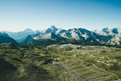 维他奶奶爸采集到山峰