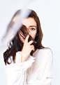 组图：生日快乐！Baby黑白配简约风写真迎接28岁 : 杨颖工作室曝光一组baby黑白配简约风写真，祝福baby生日快乐。