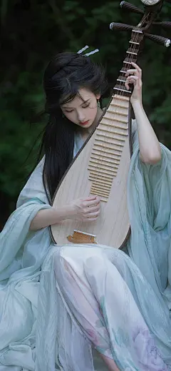 相思引
陈都灵
采集@别致的七