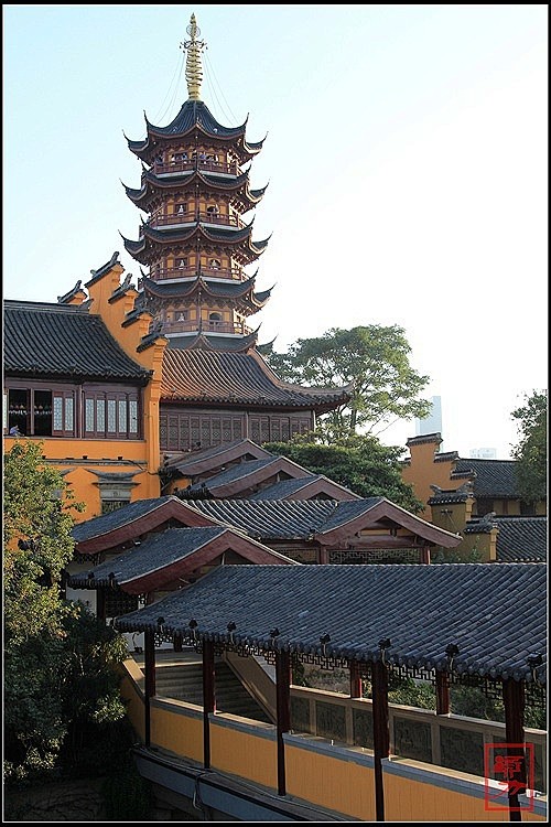 旅行风景 鸡鸣寺，又称古鸡鸣寺，位于南京...