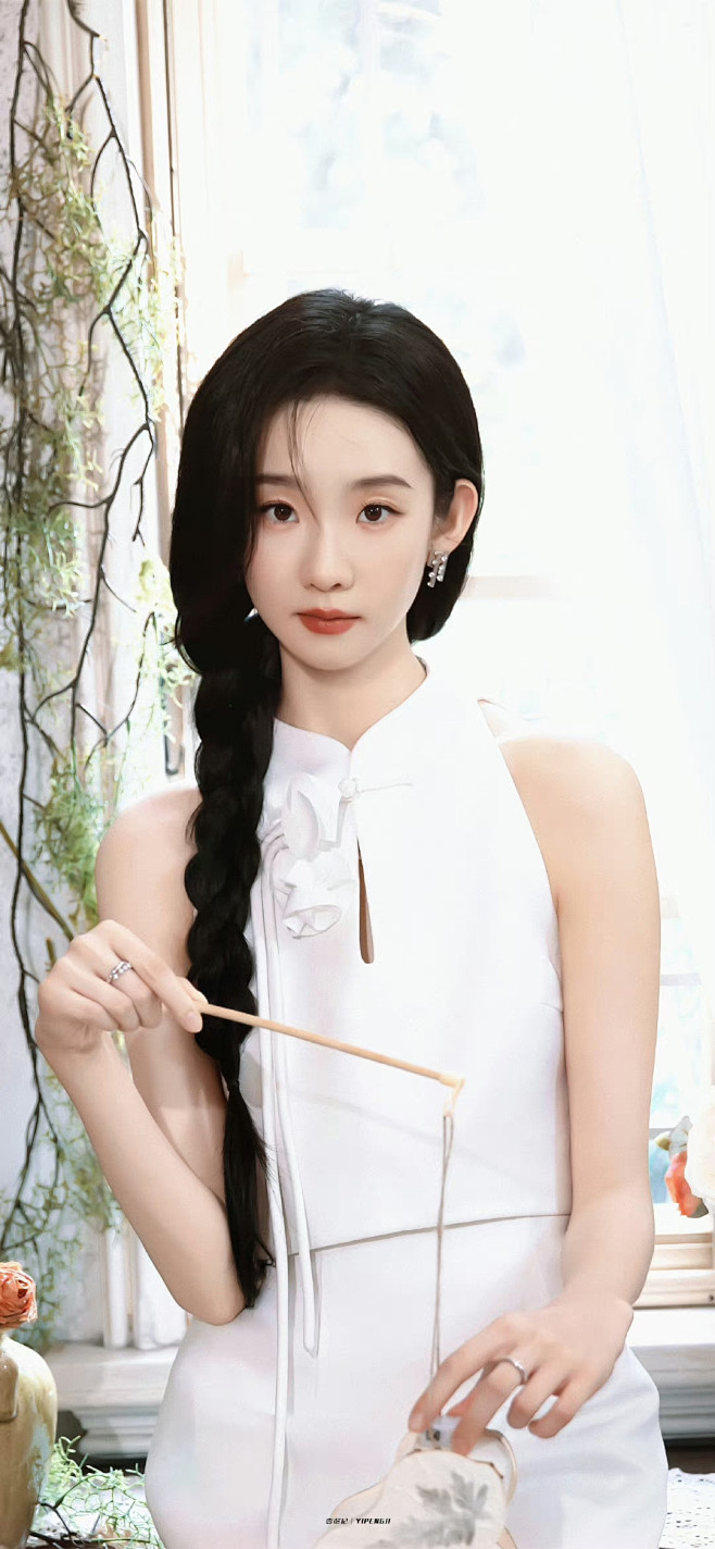 张艺凡