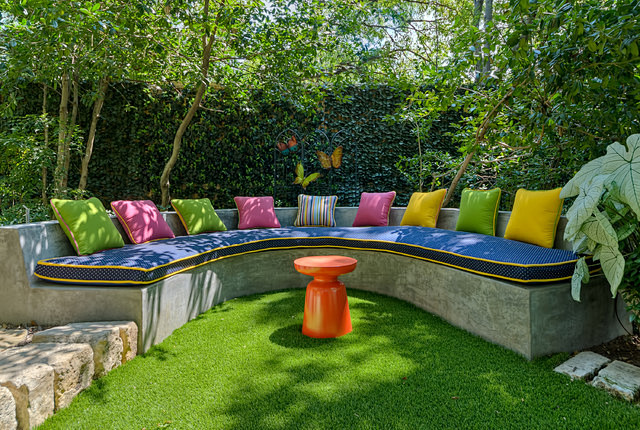 Outdoor Living eclec...