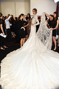 ElenaIRIS采集到Wedding DRESS