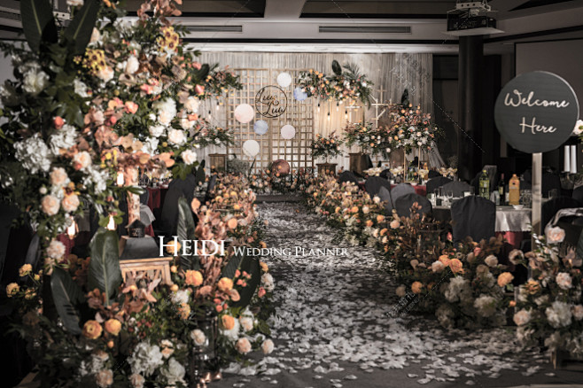 浅夏物语-绿室内主题婚礼照片