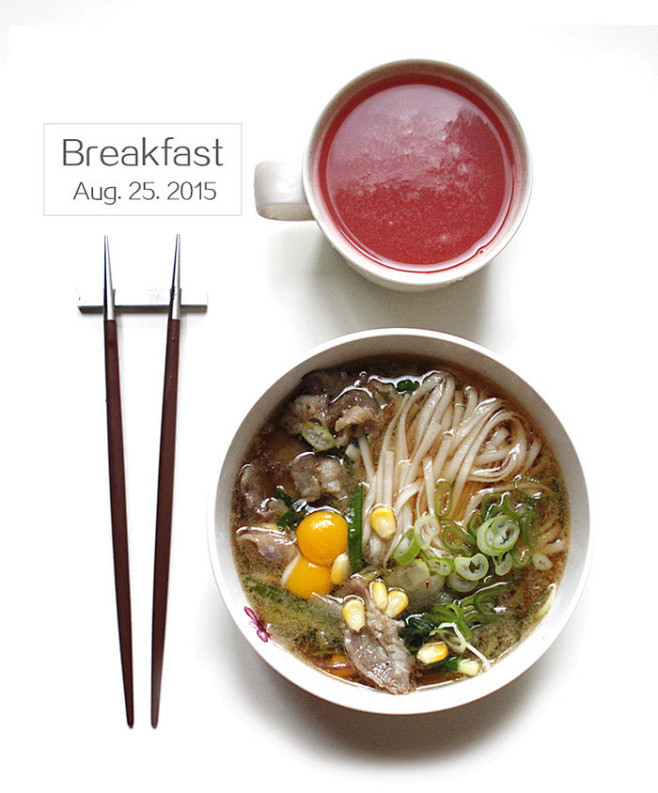 早安，今日早餐：肥牛汤面+西瓜汁#早餐#...