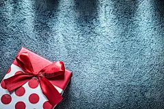 红丝带礼品盒黑色背景庆祝大会