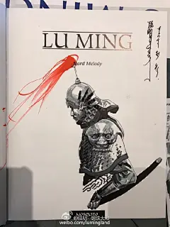 我的手机马上就没电了，而我把电源忘在了500公里外的法国，而且我还没有时间去买，因为排队签售的人太多了，瑞士第二天，骂了比的。。。谁在我旁边能看到这条微博借我一充电器用用。。。 2法国·米卢斯 ​​​​