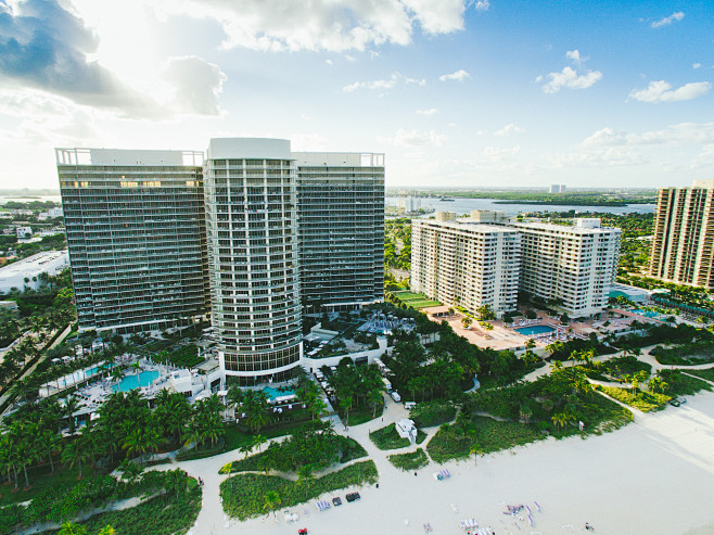 st.Regis : Miami Red...