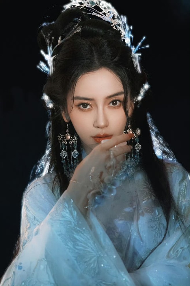 Смотрите онлайн "Angela baby 杨 颖 上 门 服 务 无 码 狂 插 凶 猛 至 极" от авто...