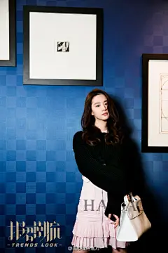 #刘亦菲##刘亦菲白浅##刘亦菲夜孔雀# 来自@海报时尚网 的巴黎街拍