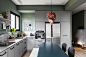 绿色=“新灰色”？！以色列灰绿时尚现代公寓 : 室内设计师都爱看的空间灵感杂志