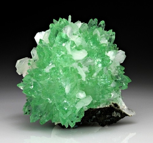 Apophyllite with Sti...