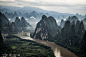 aerial-shot-li-river-mashan-mountain-yangshuo-county-guilin_181624-22469.jpg (2000×1334)