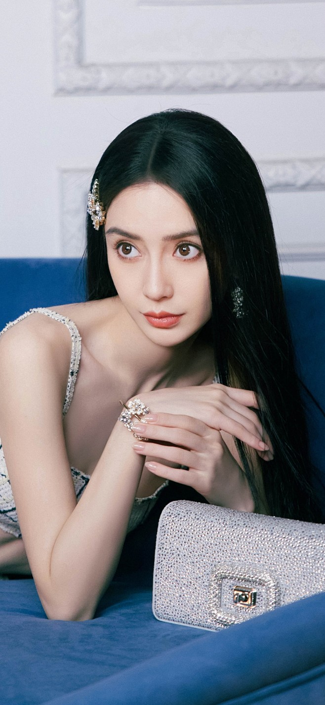 Angelababy
采集@别致的七