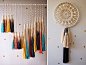 how to make a spiral macrame wall hanging by apairandaspare, via Flickr:
