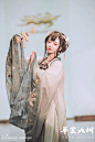 华裳九州 非常感谢@网易天谕 积极参与本次2018#华裳秀典#！<br/>国创IP与华服的完美结合，展现国风之美！<br/>更多IP衍生华服的美图，请继续关注华裳九州！<br/>#十城寻丝纪#，正在路上！ ​​​​