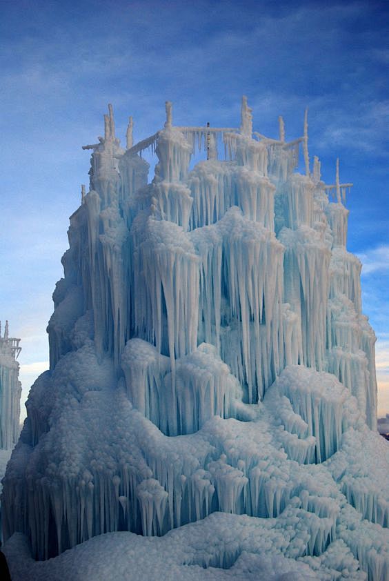 Amazing Nature's Ice...