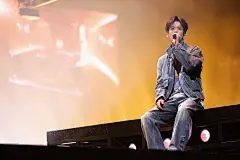 @亚洲帅哥精选 的个人主页 - 微博