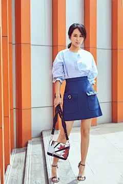 杨紫街拍造型图片手机壁纸