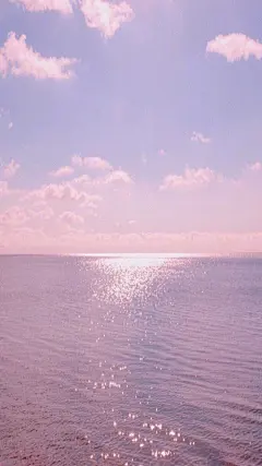 见人说人话，见鬼说鬼话，见你要发送甜甜的壁纸~

by：壁纸能绕地球三圈的堆糖app
#堆糖你快回来# #壁纸# ​​​​