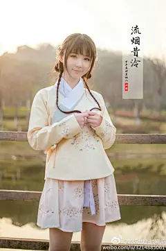 【花朝节上新-半现货】流烟昔泠，是泠不是冷！周三中午12:30准时上架！~店铺传送门链接：O网页链接花朝节半现货新品-梨花兔，春款黄兔子！萌萌哒小裙纸~软萌清新~袄子178（汉服形制，可搭汉服长裙，窄袖日常也妥妥哒~） 汉元素开叉短裙118（侧摆开叉，里衬粉色，走路转圈小间色美萌美萌，麻 ​​​​...展开全文c