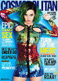 水果姐威武！染了一头绿头发的凯蒂-派瑞登上《Cosmopolitan》杂志封面，并将出现在该杂志的全球62版封面上，还被誉为“首位Cosmo全球偶像”。