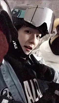 边伯贤男友素材壁纸