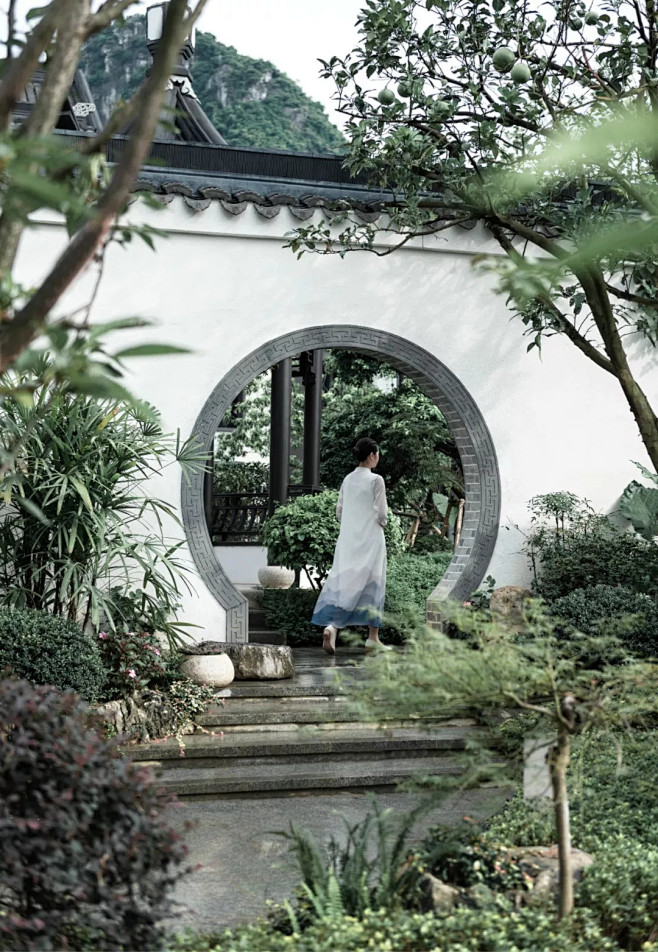 行走，江南烟雨中丨招商十里云裳 : 雨季...