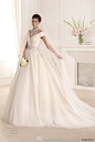 Tarik Ediz 2014 White collection.精美绝伦的独特创新，整个婚纱的裙撑最大限度的展示优雅的公主气质。