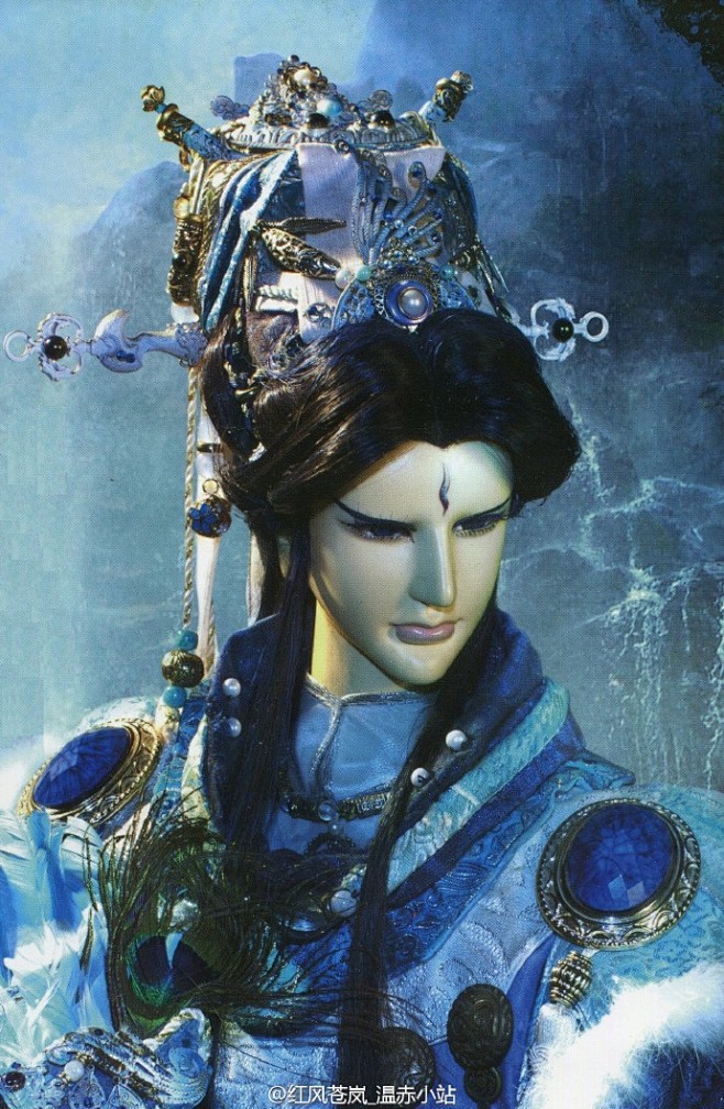 神蛊温皇金光布袋戏虚拟人物