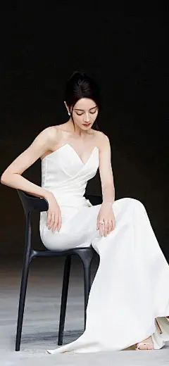 明星壁纸第38期 - 迪丽热巴-今日头条