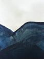用蓝染创作的山脉，艺术家Lynn Pollard