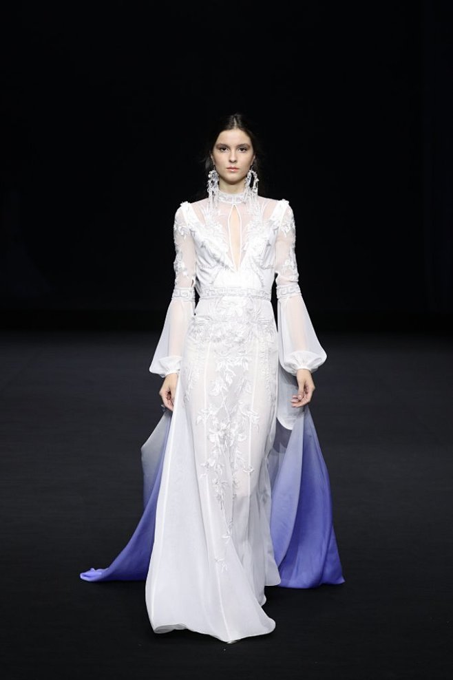 盖娅传说中国北京走秀runway2020春夏女装