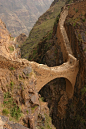 Shahara Bridge, Yemen
…build to fight turkish invaders. The legend says that the local people can remove the bridge in few minutes in case of imminent danger!